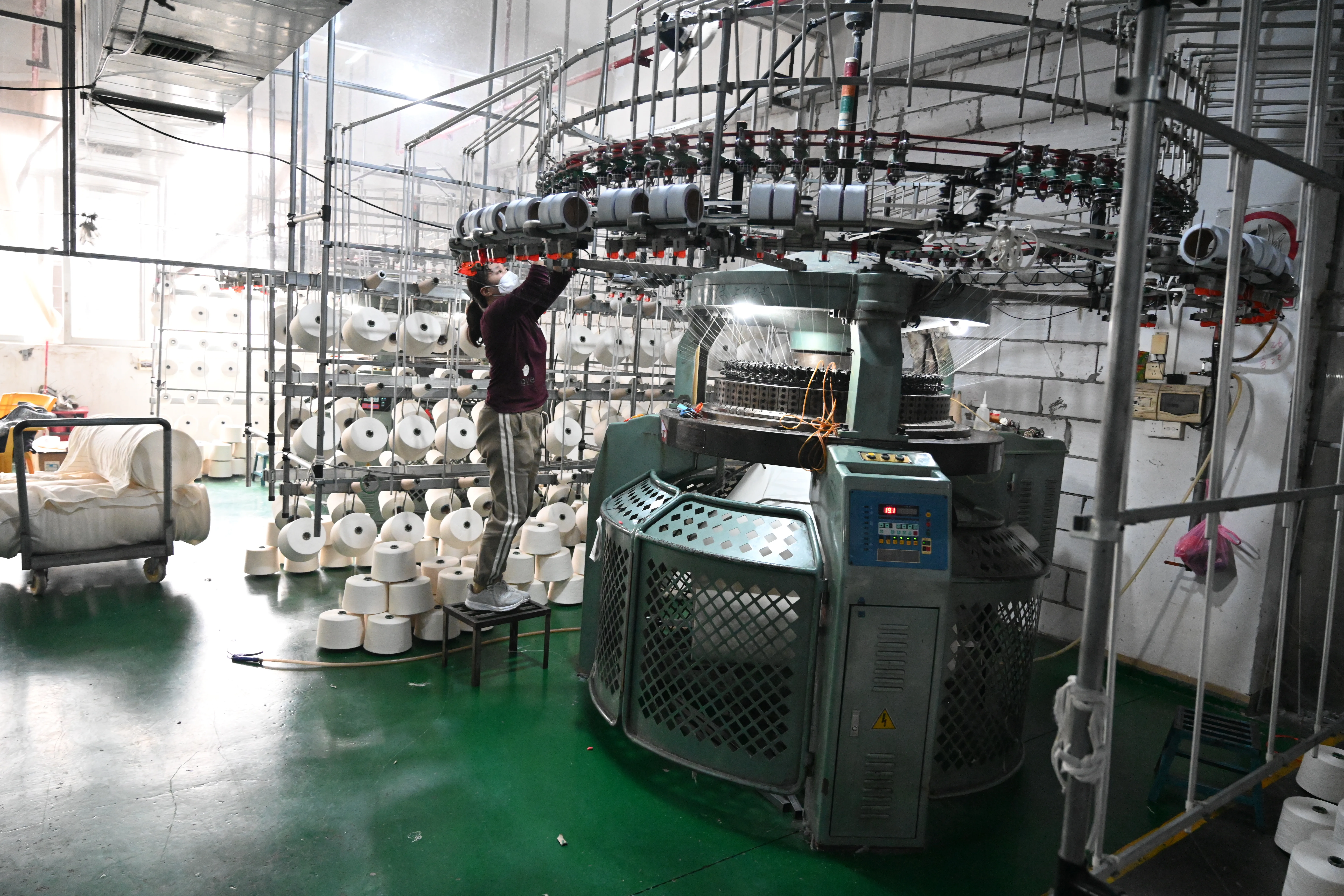 New Metallic Knit Fabric Collection Launched for Global Buyers